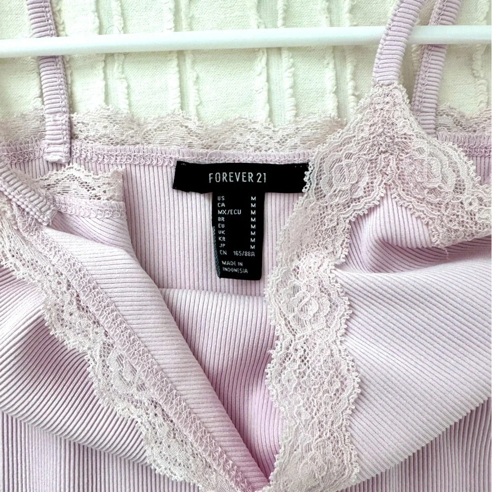 Forever 21 Size M Light Pink Lace Trim Bodysuit - Picture 2 of 3